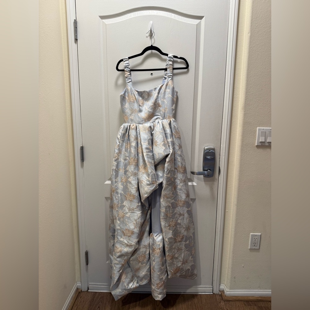 Elliatt Fiorella Jacquard Gown in Blue Evening Wedding Dress size S NWT - Picture 6 of 10
